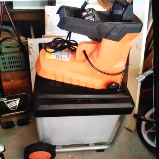 枝 シュレッダー 粉砕機