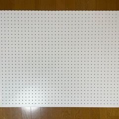DIY 有孔ボード　ホワイト約73×92