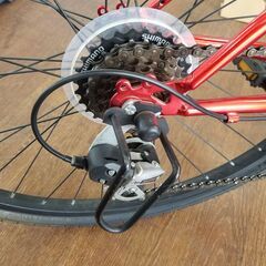 リサイクルショップどりーむ天保山店 No852 大人気クロスバイク！ メタリックレッドのフレームがかっこいい！