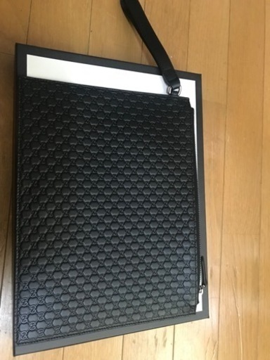 GUCCI マイクログッチシマ　クラッチバッグ