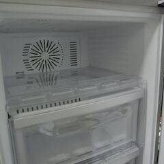 MITSUBISHI　三菱　121L　ノンフロン冷凍庫　MF-U12B-S1　2018年製　霜取り不要　ケース式収納　冷凍ストッカー