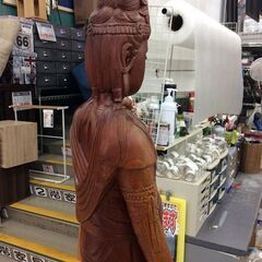 観音様　花梨一刀彫　置物