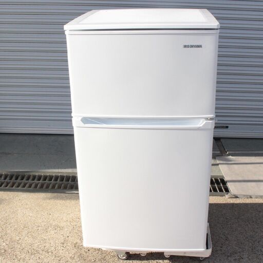 T288)【高年式・美品】アイリスオーヤマ 90L IRSD-9B-Wオフホワイト アイリスオーヤマ 2ドア 2023年製 右開き ノンフロン冷凍冷蔵庫