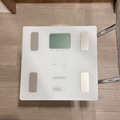 【美品】オムロン　体重計