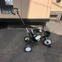 幼児向け3輪車