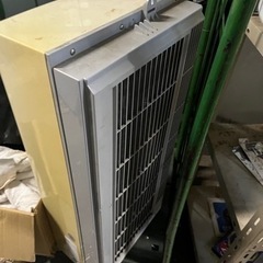 コロナ ウインドエアコン 冷暖房 CWH-A1813 2013年製 CORONA 新品枠