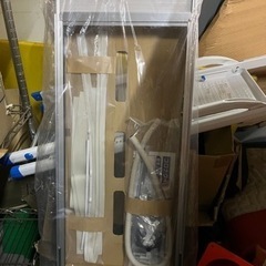 コロナ ウインドエアコン 冷暖房 CWH-A1813 2013年製 CORONA 新品枠