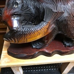 熊の木彫り