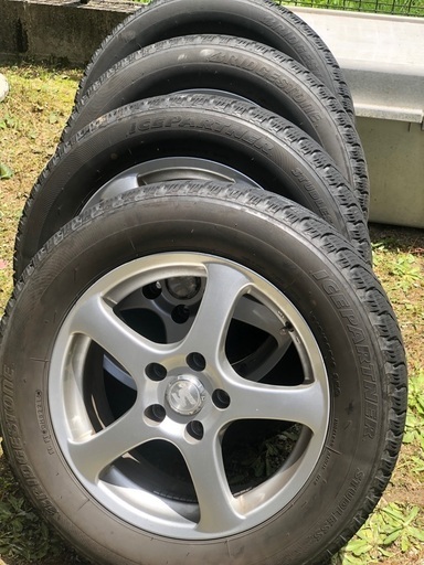 取り引き完了 スタッドレスタイヤ、アルミ付き、夏タイヤ付き