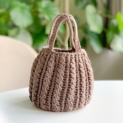 【ハンドメイド】新品　かぎ針編み　小さめトートバッグ