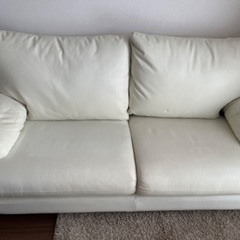 白のソファ　使用感少なめ　2〜3人用