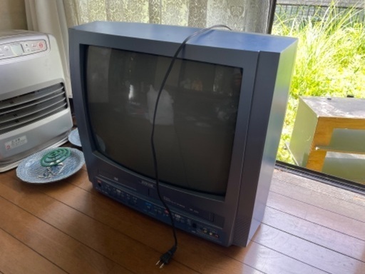 フナイ 20型DVD内蔵テレビデオDV-20AE1 (タカさん) 神立のテレビ ...