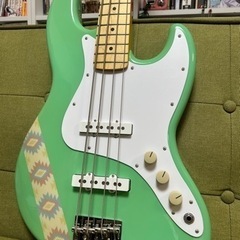 fender ジャズベース　silent silen あいにゃん...