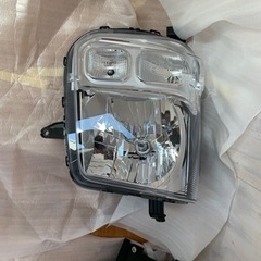 スズキ　エブリイ　DA17V新車外し　ヘッドライト左右