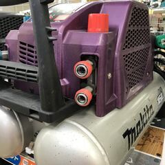 ✨大幅値下げ！！！✨マキタ　中古　AC462XG　コンプレッサー　常圧・高圧　16L✨うるま市田場✨ ✨大幅値下げ！！！✨マキタ 中古 AC462XG コンプレッサー 常圧・高圧