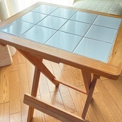 サイドテーブル　折りたたみテーブル