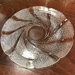大皿　ガラス製　オードブル皿　透かし模様