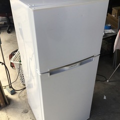 ✨値下げしました✨冷蔵庫　白　2ドア　2017年製　WRH-130