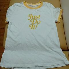 NIKE　Ｔシャツ