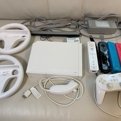 [ゲームソフト9本付き] Wii 本体、コントローラー4つ、HD...