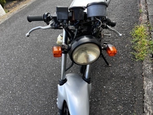 取引中]原付バイク 希少tzr50r ネイキッド仕様 実働タイヤとチェーン要