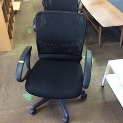 🎉 オフィスチェア ブラック 肘置き付き 事務椅子