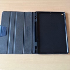 第9世代　iPadケース　タッチペン挿入可能！