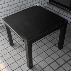 正方形のローテーブル　