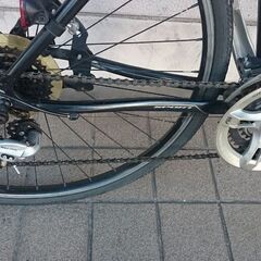 人気のブラックカラー【JAMIS クロスバイク・シマノ外装24段変速】