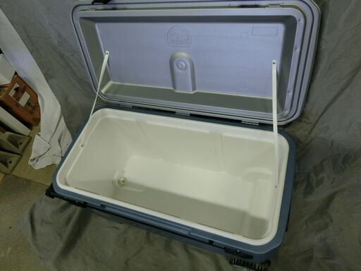 受付終了大容量104L クーラーボックス IgLoo (イグルー) MAXCOLD GLIDE 110QT Amazon | igloo(イグルー)
