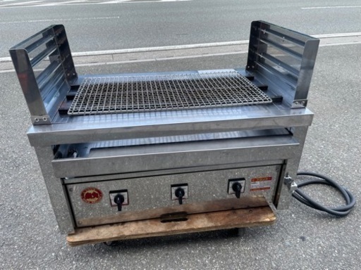 ■中古品 ヒゴグリラー 卓上型 3Ｈ215ＹＣ 3相200Ｖ Ｗ890ｘＤ550ｘＨ450（680）ｍｍ 動作問題なし 焼鳥 串焼き■