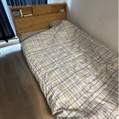 【取引中】【8月限定値下げ】美品！ニトリ セミダブル ベッドフレーム