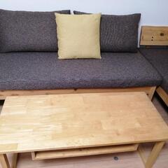 3人掛けソファ2つ