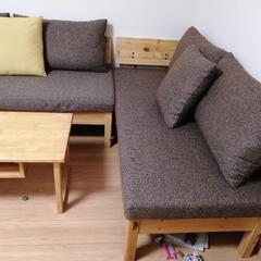 3人掛けソファ2つ