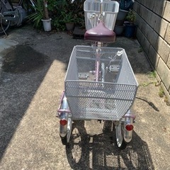 ［引取り希望］ブリヂストン大人用三輪車