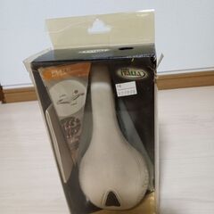 セライタリア Flite Kit Carbonio サドル 化粧箱 説明書