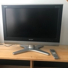 Sharp AQUAS 液晶テレビ　26型LC26E5