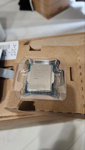 Intel　i7-12700無印バルクとゲーミンクモニター27インチ144Hzです！