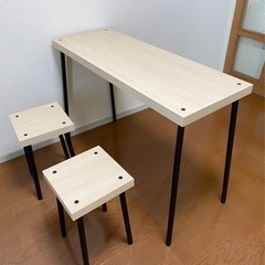 IKEA テーブル+スツール2個