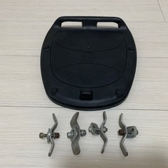 givi ステー　マウント