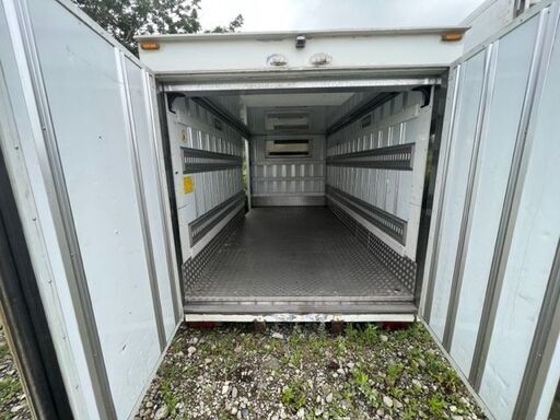 横扉付【格安】2トン冷蔵 幅218cm長さ456cm高さ230cm コンテナ