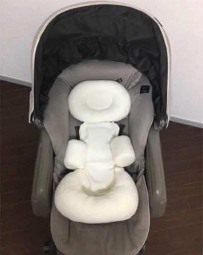【美品！期間価格】combi オートスウィング 電動ハイアンドローチェア ハイロー