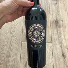 ミルーナ　赤　ワイン