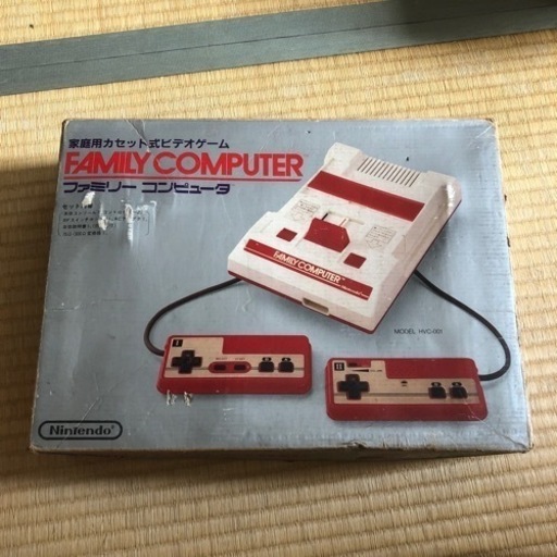 【希少】四角ボタンの初代ファミコン