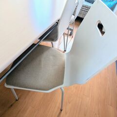 【売ります】美品！会議テーブル・椅子・ホワイトボード※引きとり限定・定価11万　