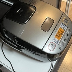 炊飯器　NL-BU05(象印)