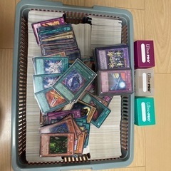 遊戯王カード大量（カードケース３つ付き）