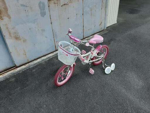 期間限定子ども用の自転車１台3000円２台です。
