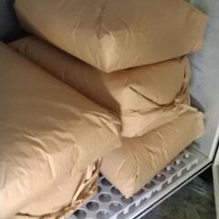 玄米３０キロ(品種キヌヒカリ、昨秋収穫)