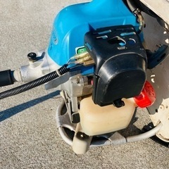 shindaiwa 260 刈払機　草刈り機